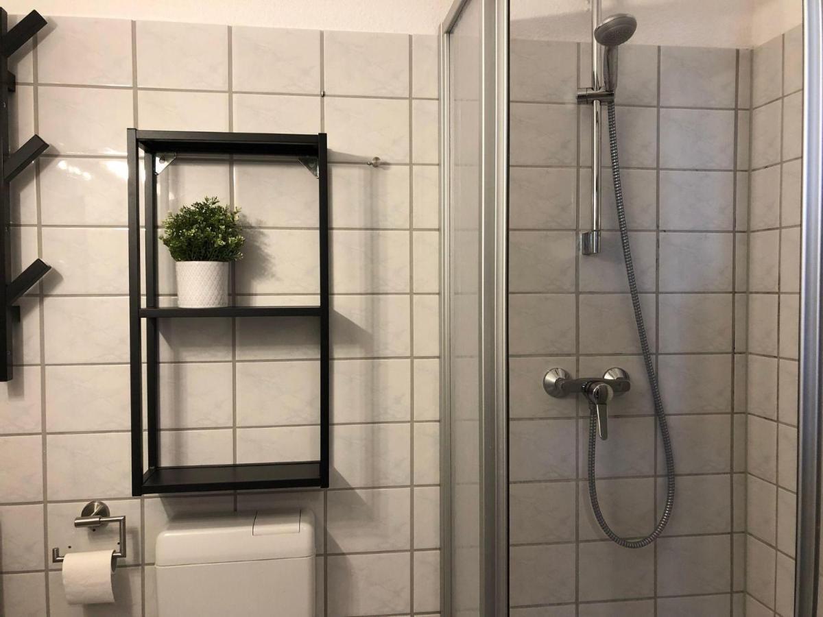 Ferienwohnung Klaus Störtebeker mit Sonnenterrasse&Garten zwischen Strand, Wald und Wiese! Gustow  Exterior foto